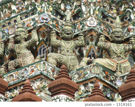 wat arun, bangkok, kingdom of thailand 1319161