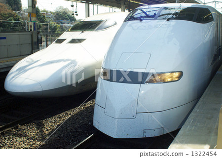 Shinkansen 300 series and 700 series 1322454