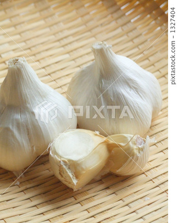 大蒜白六件B. 大蒜白六件B. 1327404