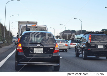 Traffic jams on the Kanetsu way down line 1329707