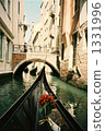 gondola, gondolas, venetian 1331996
