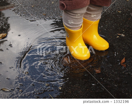 long boots, pool of water, waterhole 1332196