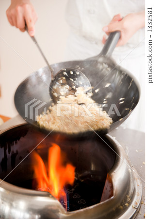 Beef pot of Chinese cuisine Beef pot of Chinese cuisine 1332581