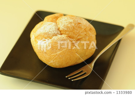 Cream puff Cream puff 1333980