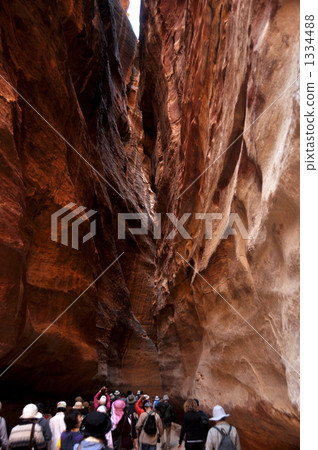 Petra Seek Petra Seek 1334488