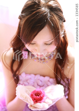 Women in color dress 1334585