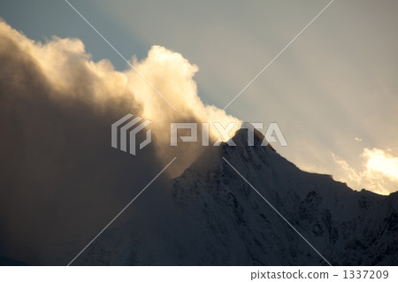 Umesato snowy mountain image Umesato snowy mountain image 1337209