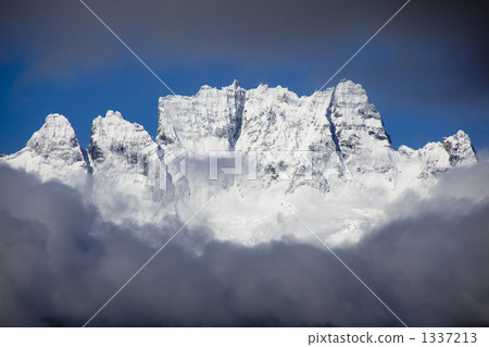 Umesato snowy mountain image Umesato snowy mountain image 1337213