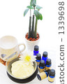 massage cream, essential oil, head spa 1339698