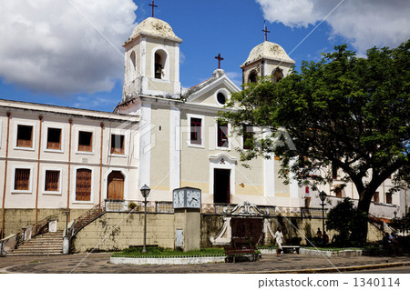 卡爾莫教堂在聖路易斯 1340114