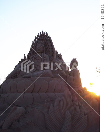 暈 1340831