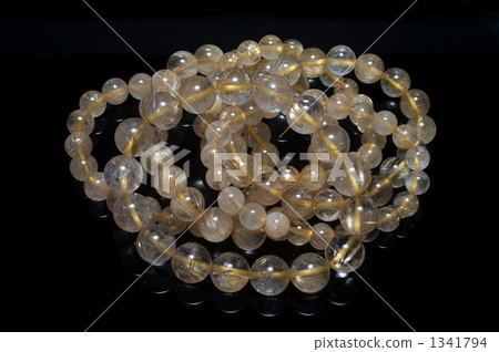 Gold rutile · Crystal · Quartz / Crystal bracelet group Gold rutile · Crystal · Quartz / Crystal bracelet group 1341794