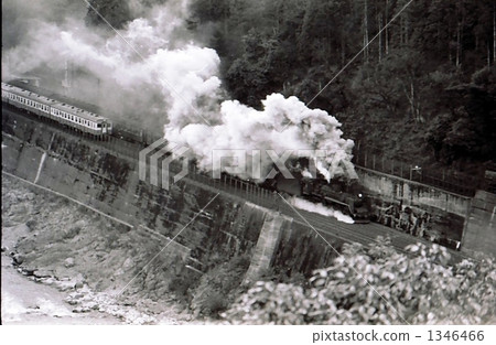 Showa 44 C57 Hozugyo departure 1346466