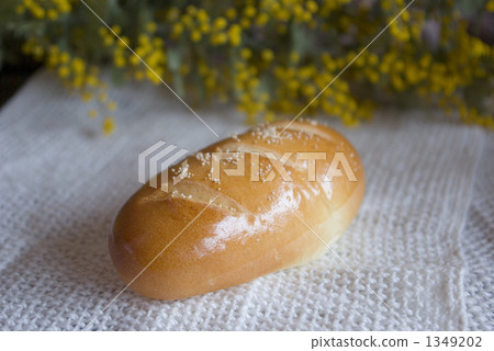 Mimosa and homemade bread Mimosa and homemade bread 1349202