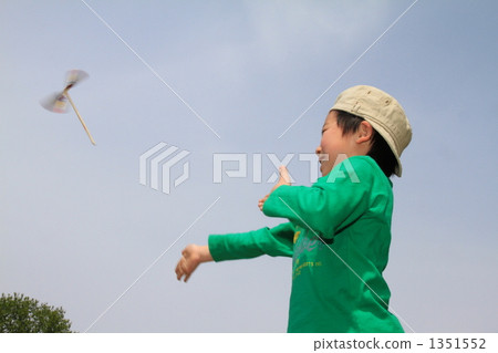 bamboo dragonfly, bamboo-copter, boy 1351552