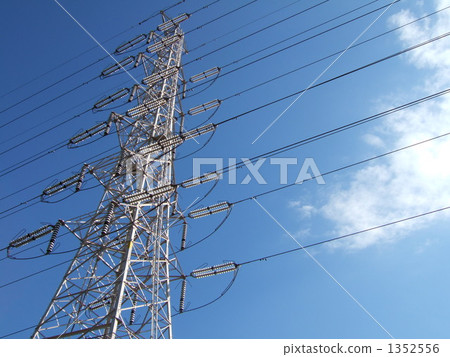 Sky and steel towers 1352556