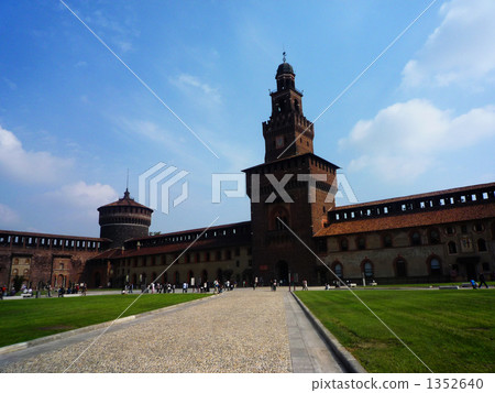 Milan Sforzesco castle 1352640