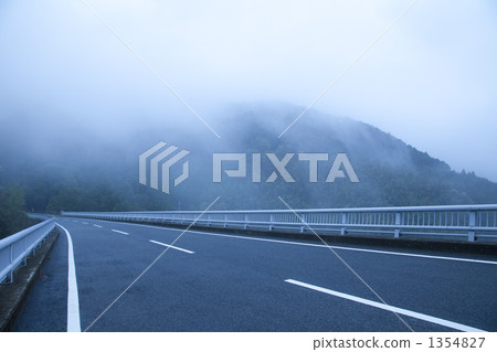 Drizzle of drizzle 1354827