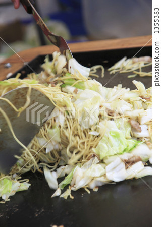 Yakisoba with stalls 1355383