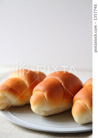 bread roll, bun, roll of bread 1357748