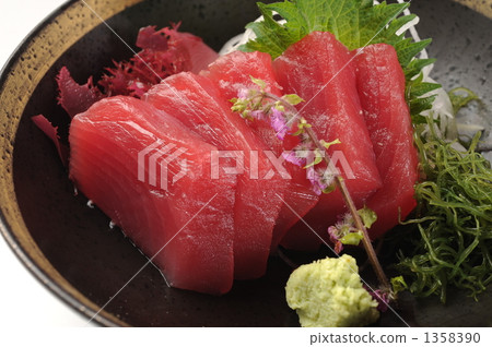 tuna, sliced raw fish, sashimi 1358390