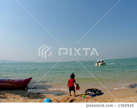 See the child ship in Pattaya See the child ship in Pattaya 1360926