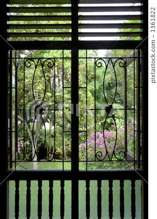A window A window 1361822
