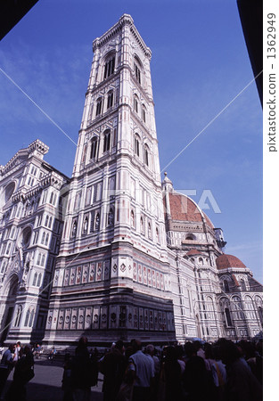 campanile di giotto, basilica di santa maria del fiore, florence 1362949