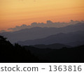 黎明的山 1363816
