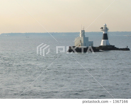 Lighthouse on the sea Lighthouse on the sea 1367166