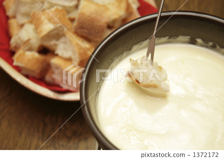 cheese fondue  1372172