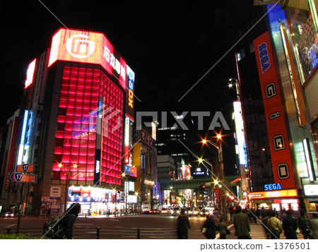 晚上在秋葉原更強 1376501