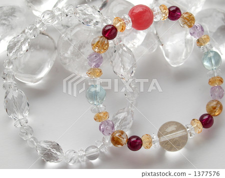 Crystal and bracelet Crystal and bracelet 1377576