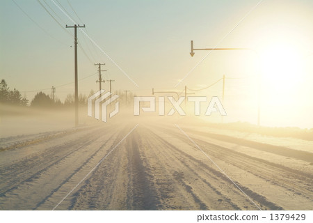 吹雪 大雪鋪滿的路 積雪 1379429