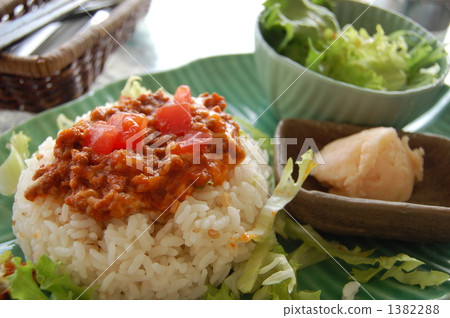 taco rice, plate, cafeteria 1382288