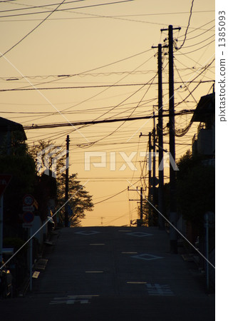 The streets of sunsets The streets of sunsets 1385093