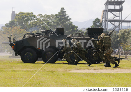 96裝備裝甲車 1385216