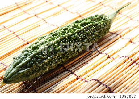 bitter melon, bitter gourd, bittergourd 1385898