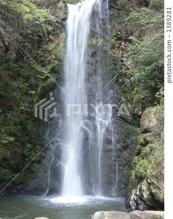 Ryugin瀑布 1389281