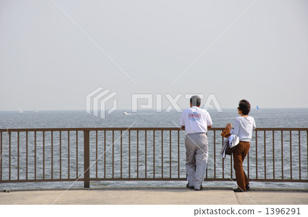 看海的資深夫婦 1396291