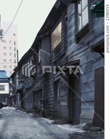 Tenement house 1396854