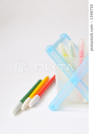 Pen stand and color pen 1398750