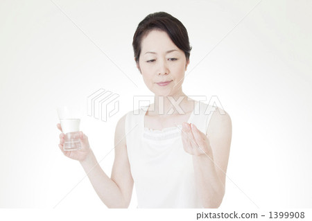 中年女性 中年女性 1399908