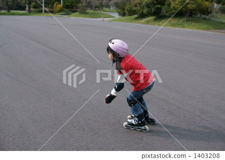 inline skates, girl, young girl 1403208