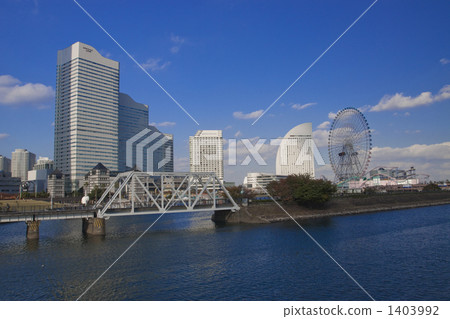 Yokohama Minato Mirai district train road Yokohama Minato Mirai district train road 1403992