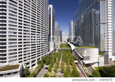 在品川站前面的高層建築街道 1404979
