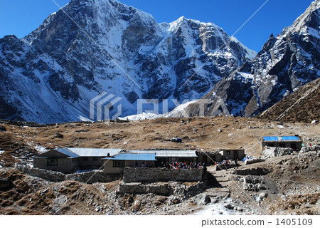 road to everest, sagarmatha national park, nepal 1405109