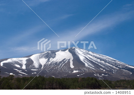 剩下的雪的淺間山 1408951