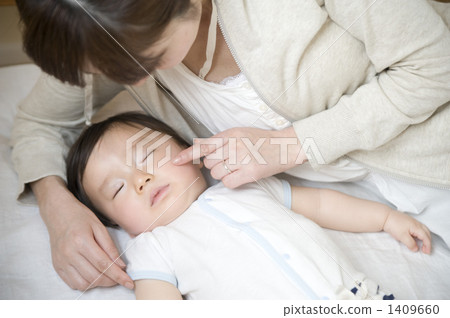 mother and child, sleeping together, parenthood 1409660