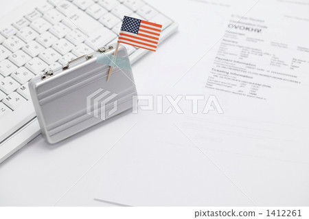 Preparation for traveling abroad 1412261